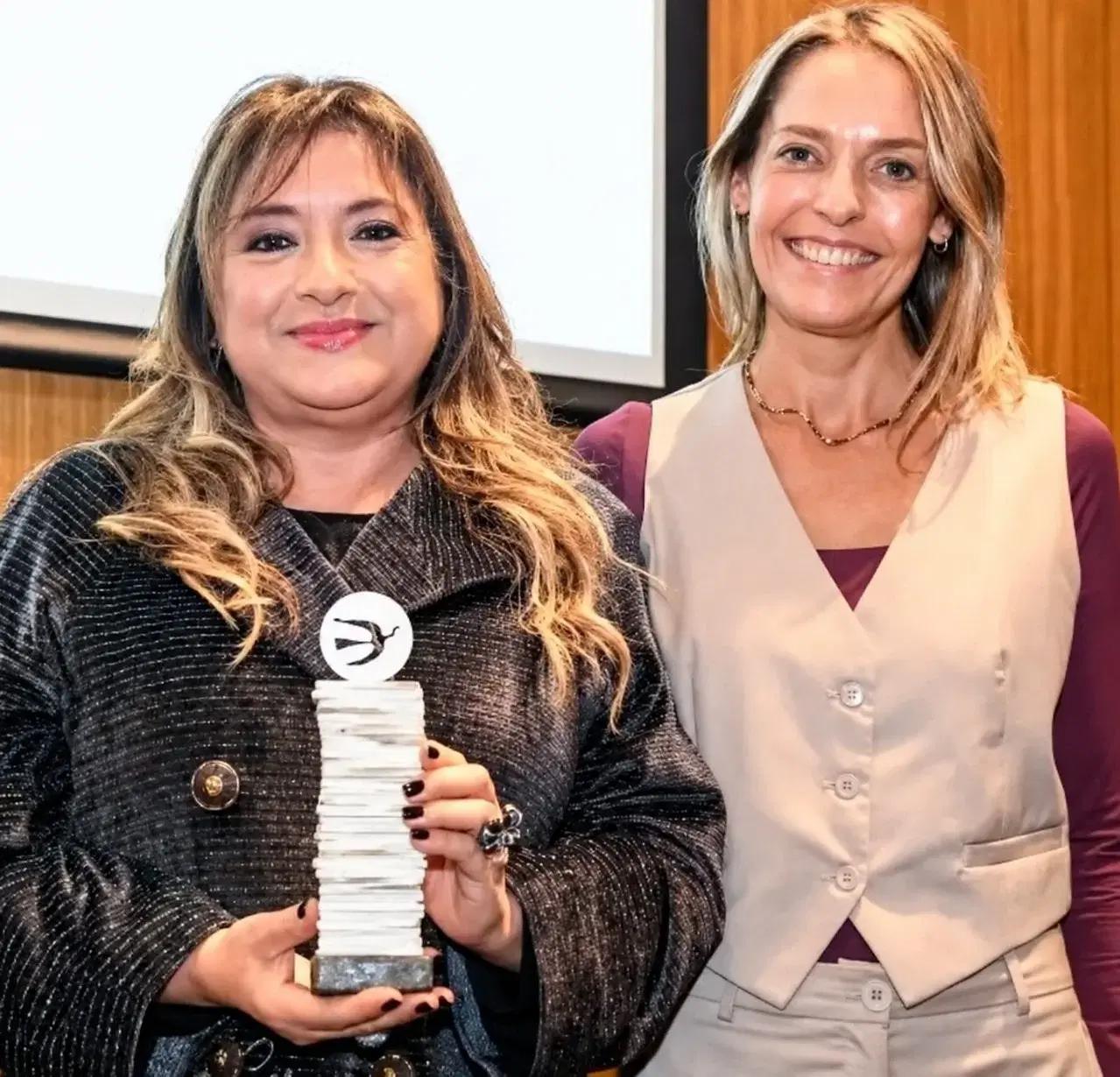 Representantes del programa Nuevos Caminos en los Premios Perfil Córdoba